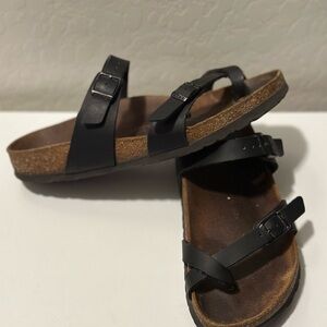Used Mayari Birkenstocks